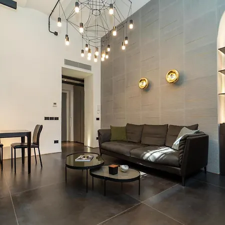 Elegant And Spacious Loft Downtown In The Fashion District * Milán
